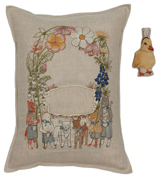 Easter Basket Pocket Pillow I 復活節抱枕