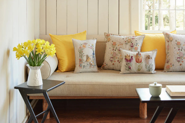 Easter Basket Pocket Pillow I 復活節抱枕